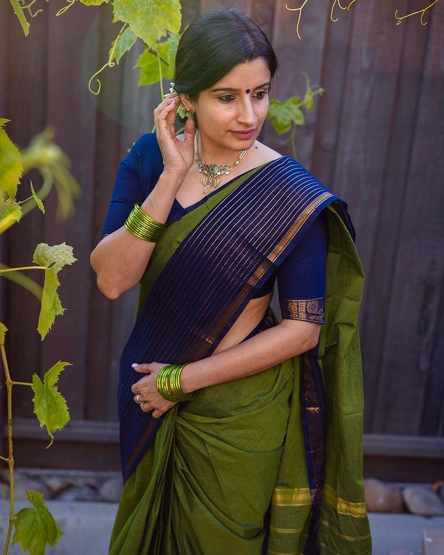 Blue & Green Soft Banarsi Silk Saree with Stylish Blouse Piece